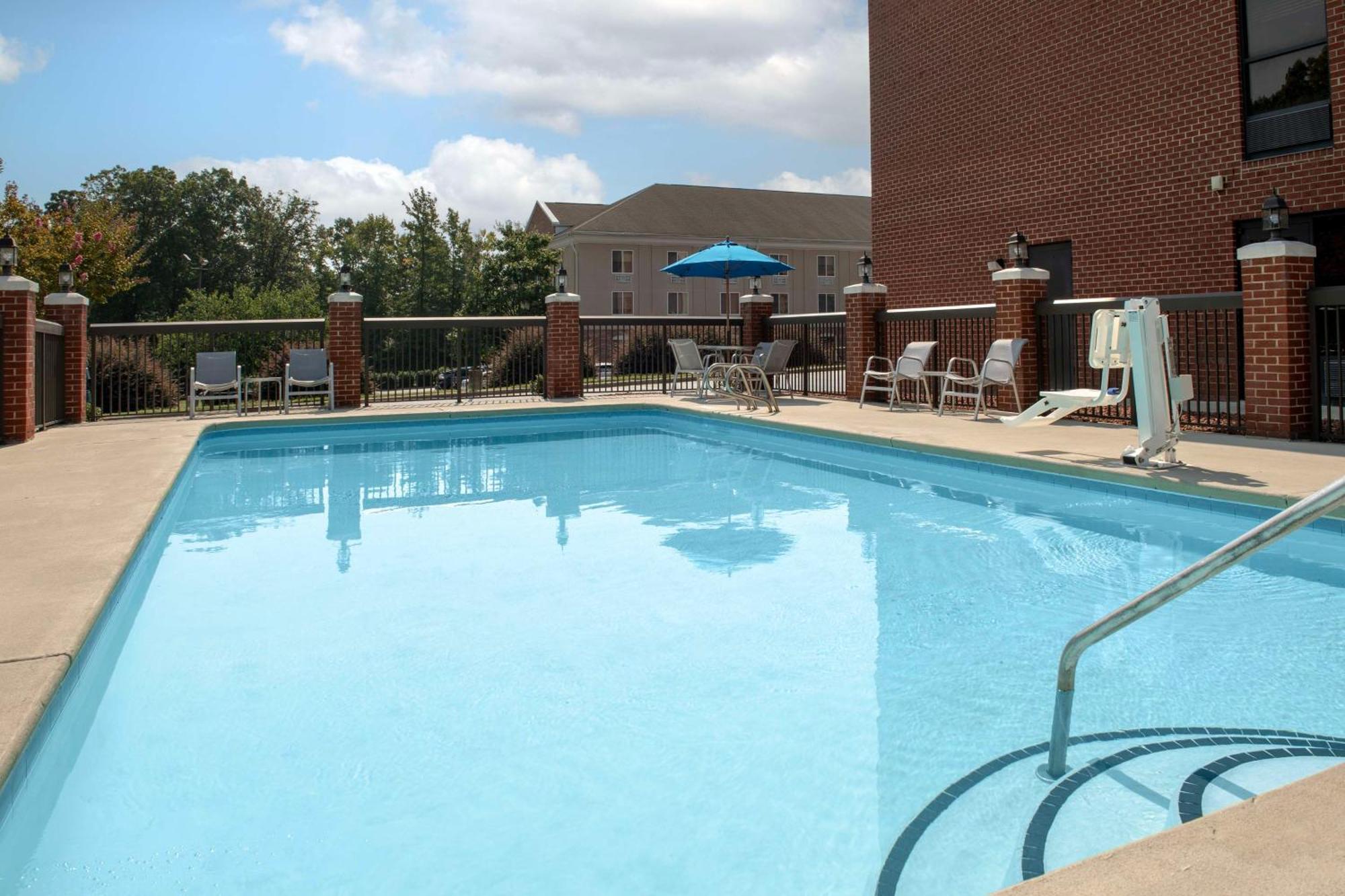 Hampton Inn High Point Archdale Exterior photo